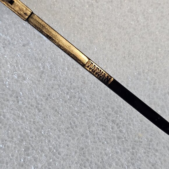 80s Pilot Aviator Lifeguard Prop Sunglasses FRAMES ONLY Black Red Blurry Lenses‎ - Picture 9 of 12